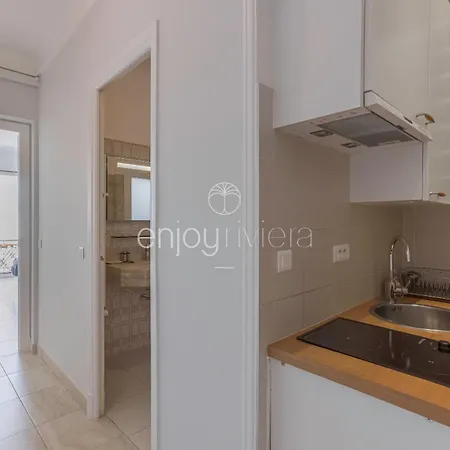 Apartment Palais Miramar - & G17 - Vue - Croisette Emplacement Unique -20 - Wifi - Clim Cannes
