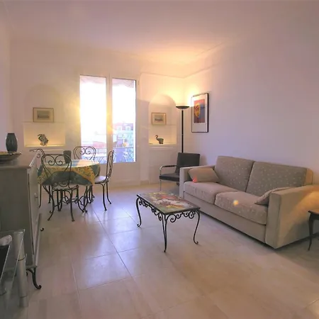 Apartment Palais Miramar - & G17 - Vue - Croisette Emplacement Unique -20 - Wifi - Clim Cannes